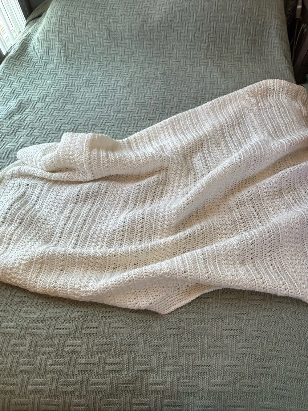 White Crochet Throw Blanket - Soft Home Bedding